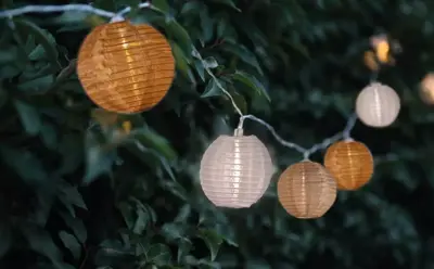 Anna's Collection 10st solar lampion wit/oker/taupe 8cm/2,5m led warm wit Multicolor - afbeelding 3