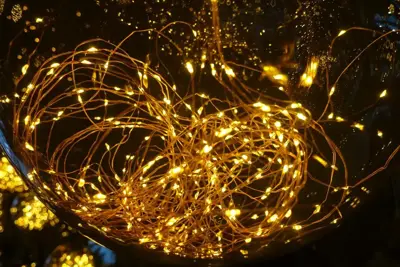 Anna's Collection LED bal 125 lampjes smokey Ø 25cm, classic warm - afbeelding 3