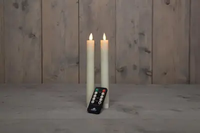 Anna's Collection LED dinerkaars flame effect rustiek 23 cm ivoor 2 stuks - afbeelding 1