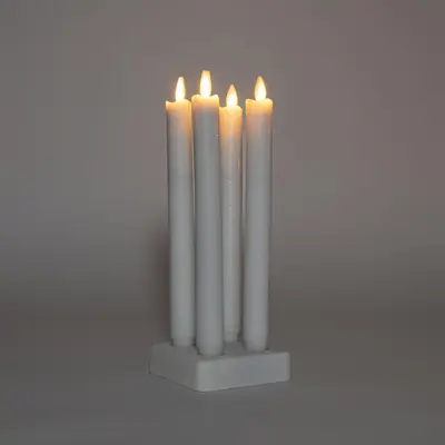 Anna's Collection LED dinerkaars oplaadbaar flame effect rustiek incl. oplaadstation 23.5 cm wit 4 stuks - afbeelding 1