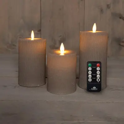 Anna's Collection LED kaars flame effect ribbel set 7.5 cm taupe 3 stuks - afbeelding 1