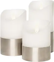 Anna's Collection LED kaars wax rustiek bewegende vlam met zilveren ring wit Ø 7,5 x 15cm 3 stuks - afbeelding 1