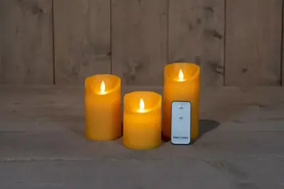 Anna's Collection LED kaars wax rustiek bewegende vlam okergeel 3 stuks - afbeelding 2