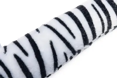 Beeztees hondenspeelgoed Jungle zebrastaart pluche 60x6x5cm zwart/wit - afbeelding 1