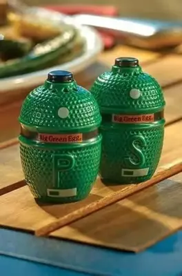 Big Green Egg  salt & pepper shakers - afbeelding 1