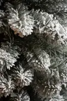 Black Box Trees Charlton Pilar kunstkerstboom besneeuwd groen 185cm - afbeelding 3