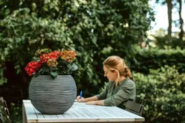 Capi nature bol rib nl kunststof vaas 62x48 cm antraciet - afbeelding 3