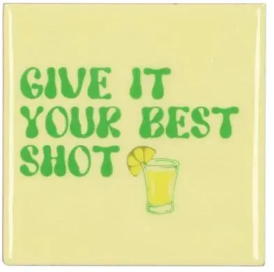 Daan Kromhout Design tegeltje keramiek give it your best shot 10x10cm geel