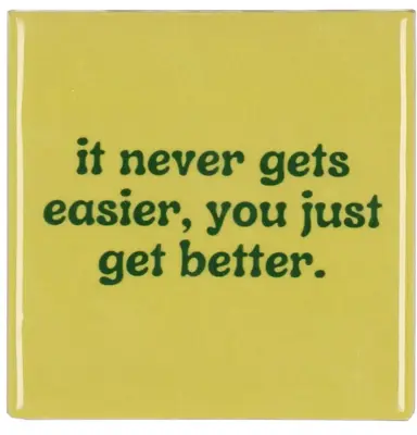 Daan Kromhout Design tegeltje keramiek it never gets easier 10x10cm green