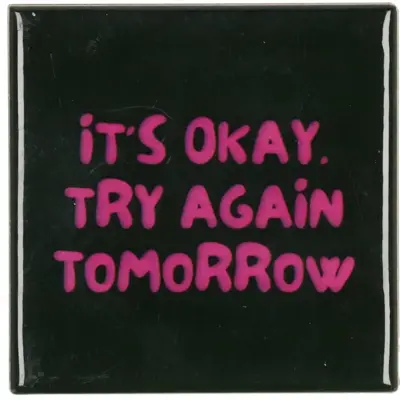 Daan Kromhout Design tegeltje keramiek it's okay 10x10cm green