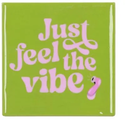 Daan Kromhout Design tegeltje keramiek just feel the vibe 10x10cm green