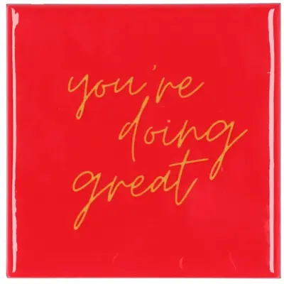 Daan Kromhout Design tegeltje keramiek you're doing great 10x10cm pink