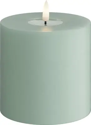 Deluxe Homeart LED kaars real flame 10x10cm saliegroen  - afbeelding 1