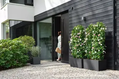 Elho Vivo Next plantenbak met wieltjes 80cm living black - afbeelding 11