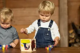 Esschert Design doe het zelf nestkastje met verf - afbeelding 2
