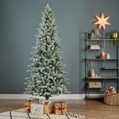 Everlands Killington fir grote kunstkerstboom besneeuwd groen 240cm - afbeelding 2
