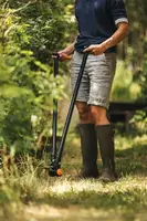 Fiskars GS53 Gras- en Heggenschaar – 90 cm | Voor strak snoeiwerk zonder bukken - afbeelding 6