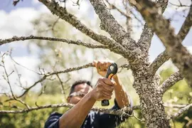 Fiskars Plus™ Vouwzaag SW69 – 21 cm - afbeelding 3