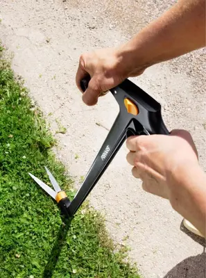 Fiskars Servo-System GS46 Draaibare Grasschaar op Steel - afbeelding 5