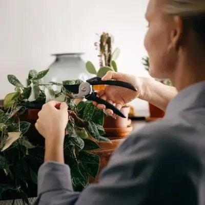 Fiskars Solid Bypass snoeischaar - afbeelding 2