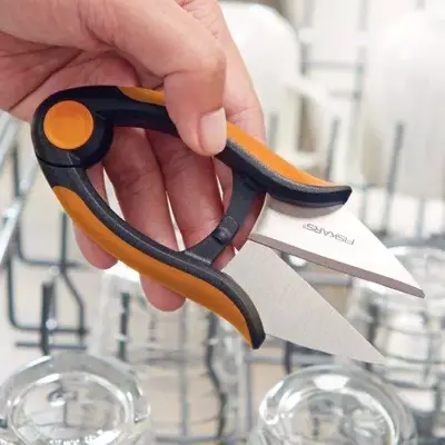 Fiskars Solid™ Kruidenschaar (SP220) - afbeelding 6