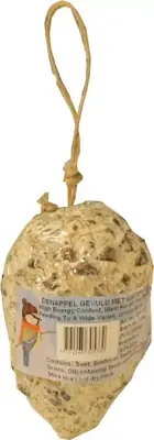 Kejo dennenappel gevuld met wintervoer. 