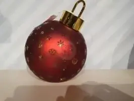 Kerstbal met LED-lampjes Ø 15cm, mat rood - afbeelding 1