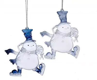 Kurt S. Adler kunststof kerstbal sneeuwpop met schaats 12cm blauw, transparant  - afbeelding 1