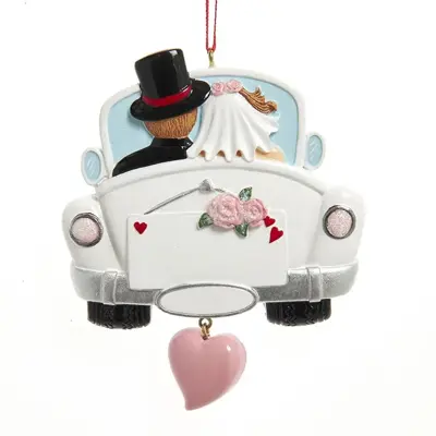 Kurt S. Adler kunststof kerstbal trouwauto 9.5cm wit - afbeelding 1