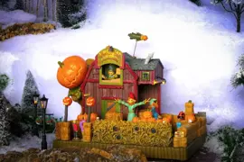 Lemax a-maze-ing pumpkin patch bewegend huisje Spooky Town 2024 - afbeelding 2