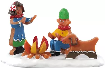 Lemax campfire cookies kerstdorp figuur type 4 Sugar 'N' Spice 2018 - afbeelding 1