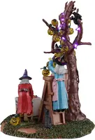 Lemax decorating the spooky tree verlicht tafereel Spooky Town 2026 - afbeelding 3