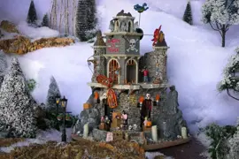 Lemax dungeon of terror bewegend huisje Spooky Town 2024 - afbeelding 2