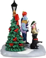 Lemax family caroling kerstdorp tafereel Vail Village 2025 - afbeelding 3