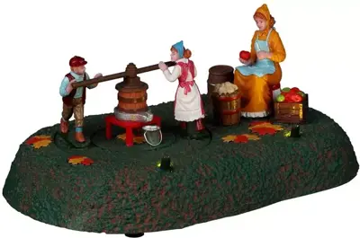 Lemax family cider bewegend kerstdorp tafereel Caddington Village 2022 - afbeelding 1