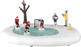 Lemax girls play hockey, too! bewegende schaatsbaan Vail Village 2023 - afbeelding 1