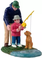 Lemax his first fishing lesson kerstdorp figuur type 3 2021 - afbeelding 1