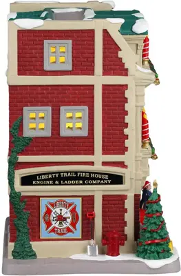 Lemax liberty trail fire house verlicht kersthuisje Caddington Village 2024 - afbeelding 2