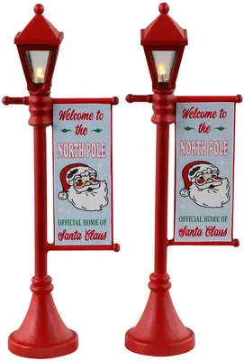 Lemax north pole lamppost, set of 2 verlichte straatlantaarn Santa's Wonderland 2023 - afbeelding 1