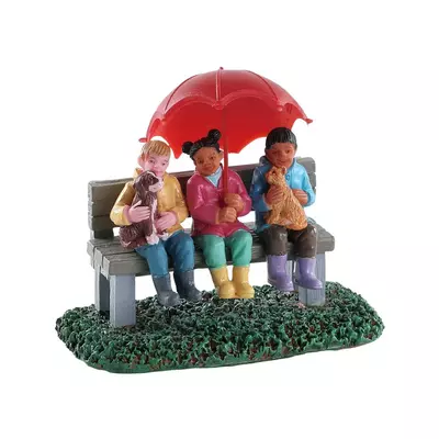 Lemax rainy day with friends kerstdorp figuur type 4 2018 - afbeelding 1