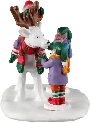Lemax reindeer snowman kerstdorp tafereel Santa's Wonderland 2023 - afbeelding 2