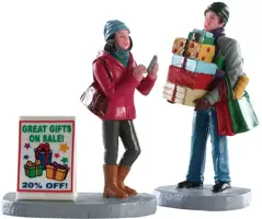 Lemax shopping teamwork kerstdorp figuur type 3 Vail Village 2018 - afbeelding 1
