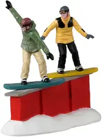 Lemax snowboard sliders kerstdorp figuur type 4 Vail Village 2023 kopen?