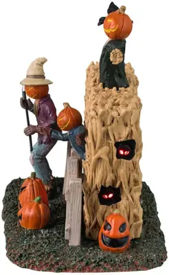 Lemax spooky scarecrows verlicht tafereel Spooky Town 2024 - afbeelding 3