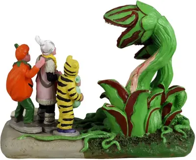 Lemax terrified trick-or-treaters tafereel Spooky Town 2024 - afbeelding 4