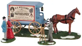 Lemax traveling photographer wagon, s/3 kerstdorp tafereel Caddington Village 2021 - afbeelding 1