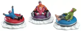 Lemax tubing family s/3 kerstdorp tafereel Vail Village 2017 - afbeelding 1