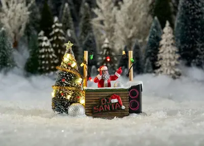 Luville Sledgeholm DJ Santa battery operated - afbeelding 2