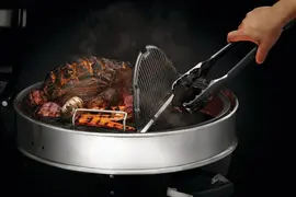 Napoleon Pro kettle 22in matte black met grillplaat - afbeelding 2