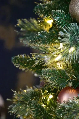 National Tree Company Shimmery Golden Bristle kunstkerstboom goud & groen 228cm - afbeelding 3